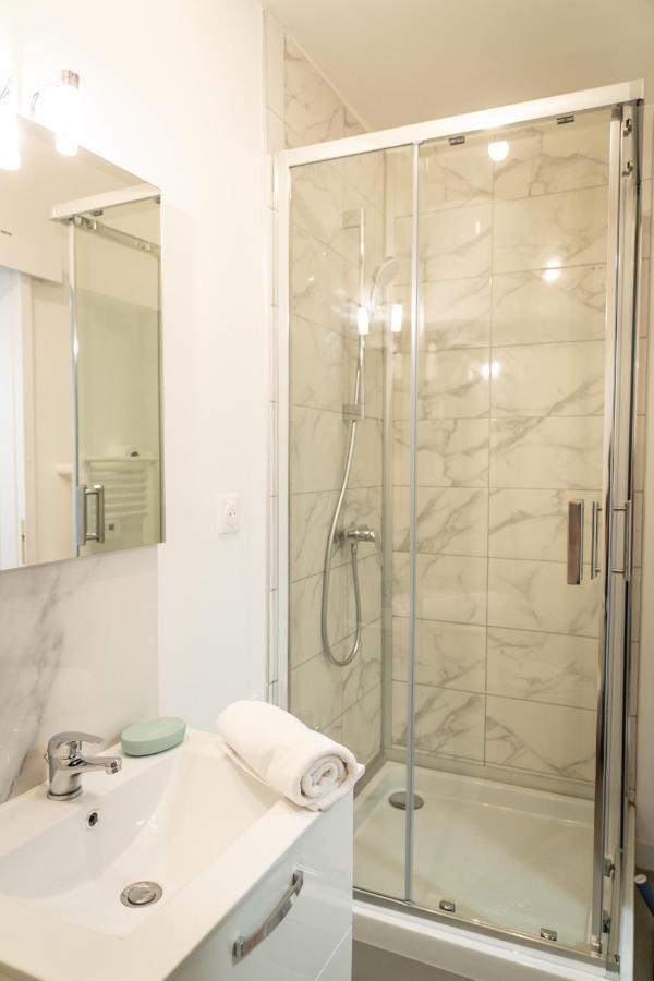 Magnifique T2 Centre Ville Dernier Etage Avec Balcon Valence  Exterior foto